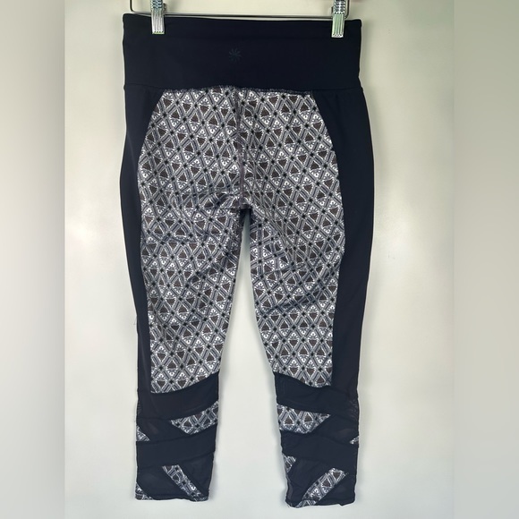 Athleta Capri High Rise Powervita Mantra Geometric Blue Small - Picture 4 of 9